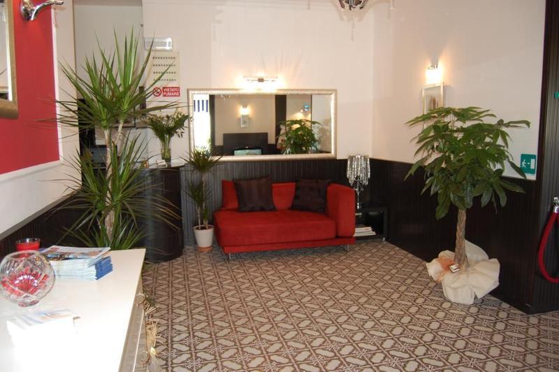 Hotel Burlamacco New 2*
